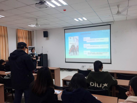 sc_151444_052176.png C:Documents and SettingsAdministrator/u684c面/u5bd2假悦享会/u7167片Û3333333.png